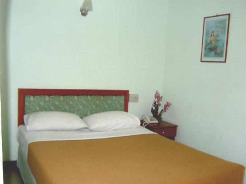 Naku Resort